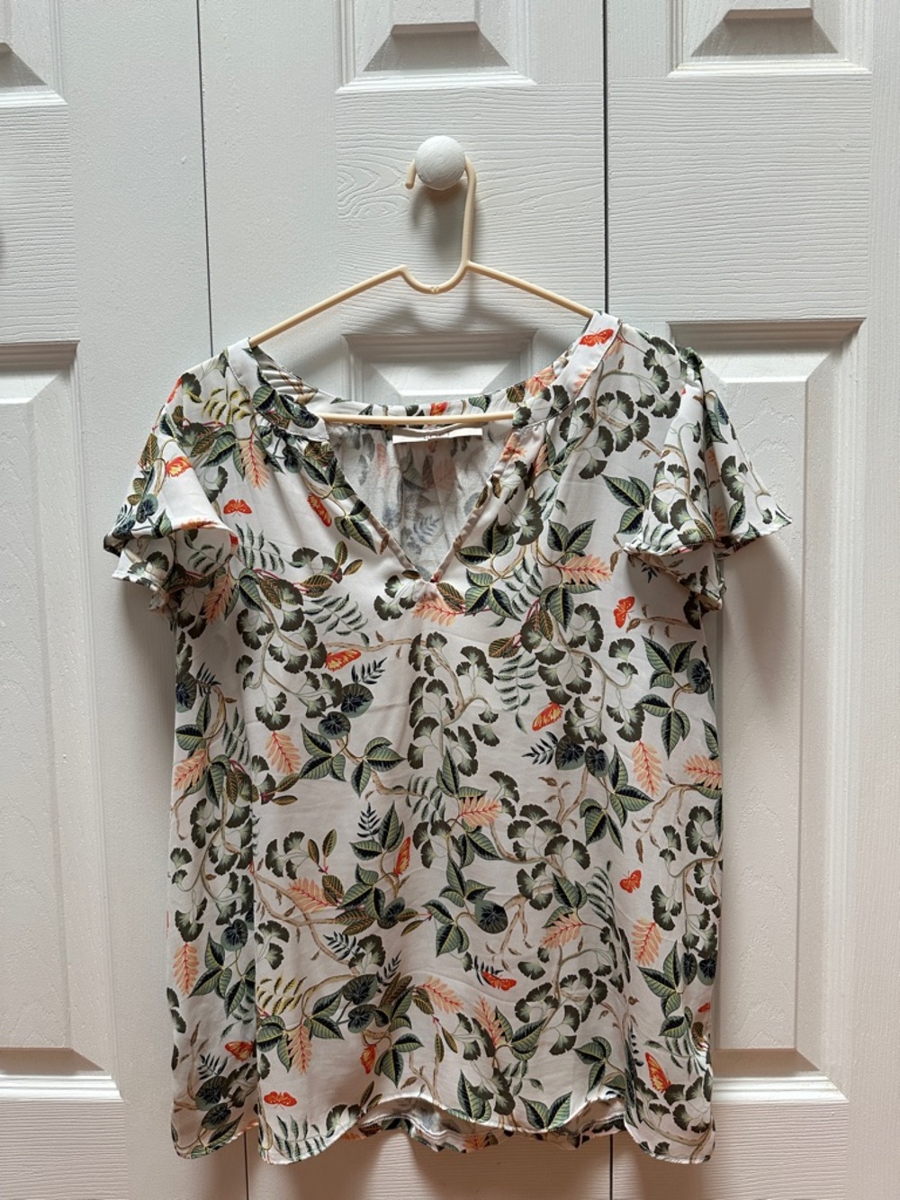 LOFT Floral V-Neck Short Sleeve Mixed Media Top Size M
